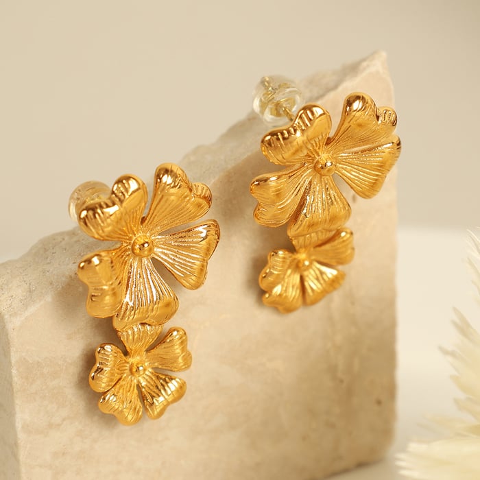 1 pair romantic series sweet flower titanium steel  gold plated women stud earrings